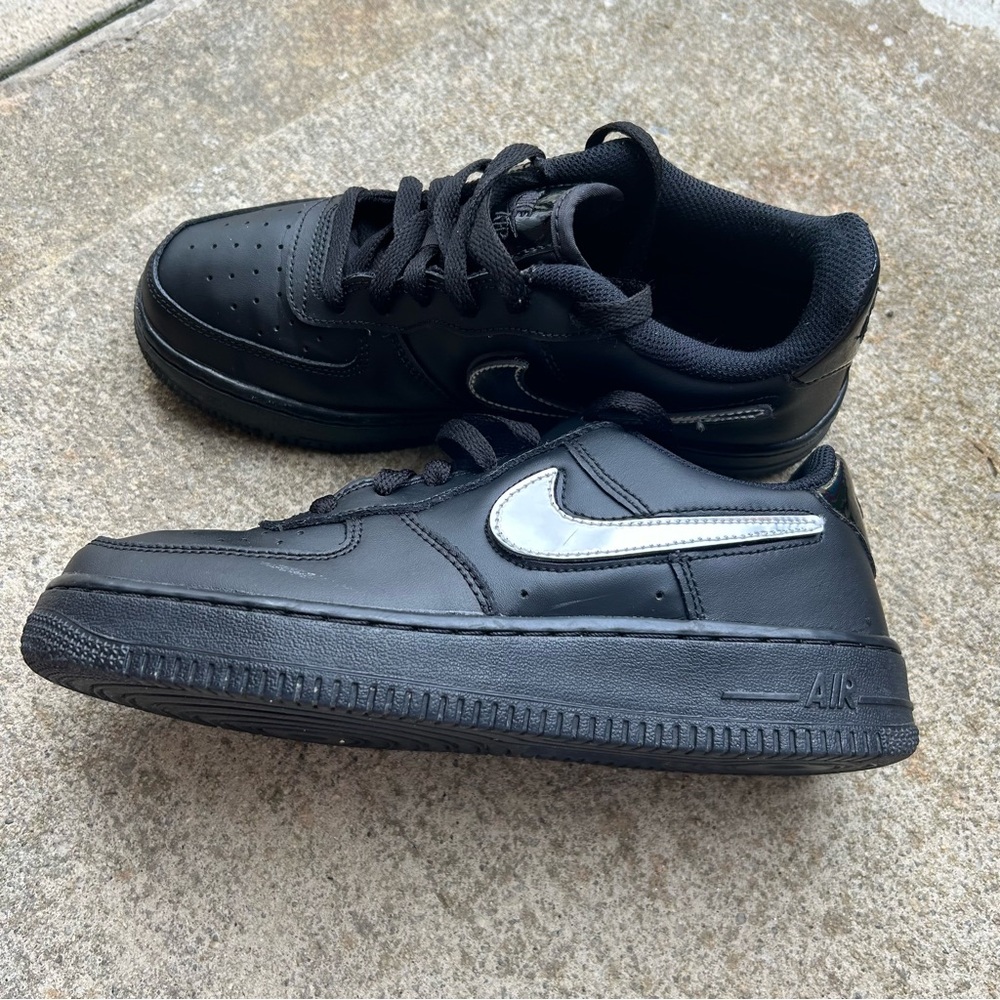 Womens Black Nike Air Force Ones Low Tops